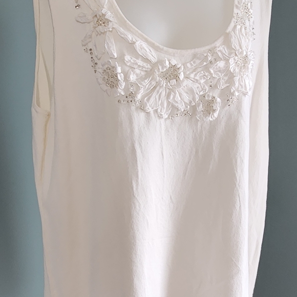 Ruby Red Woman Cream Beaded Floral Women's Sleeveless Top - Picture 3 of 16
